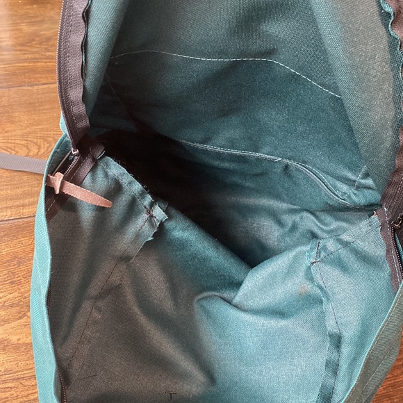 Backpack - Picture 8 of 8